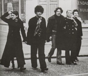 From left to right: Dedé, Caetano, Guilherme and the actor Odete Lara on King's Road, 1969.