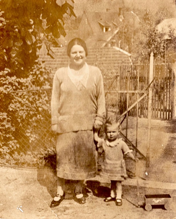 4.LiselotteClara.leg.edit